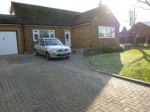 �695 - Stone Cross Lane North, Lowton